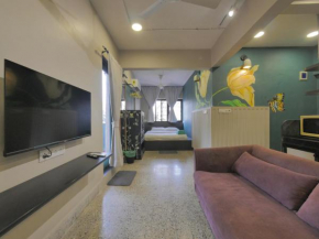 Queenie - Bandra west